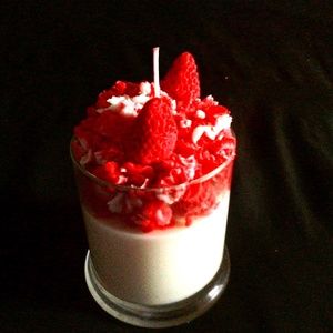 Strawberry Crumble Candles